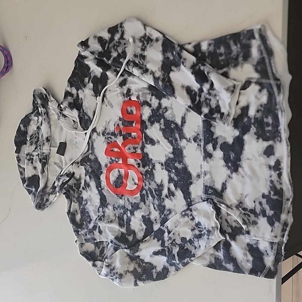 Ohio State Women's Hoodie Size Medium - NWOT